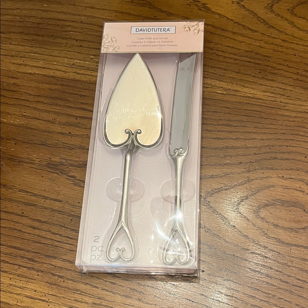 David Tutera Silver Heart‎ Handle Cake Server Set